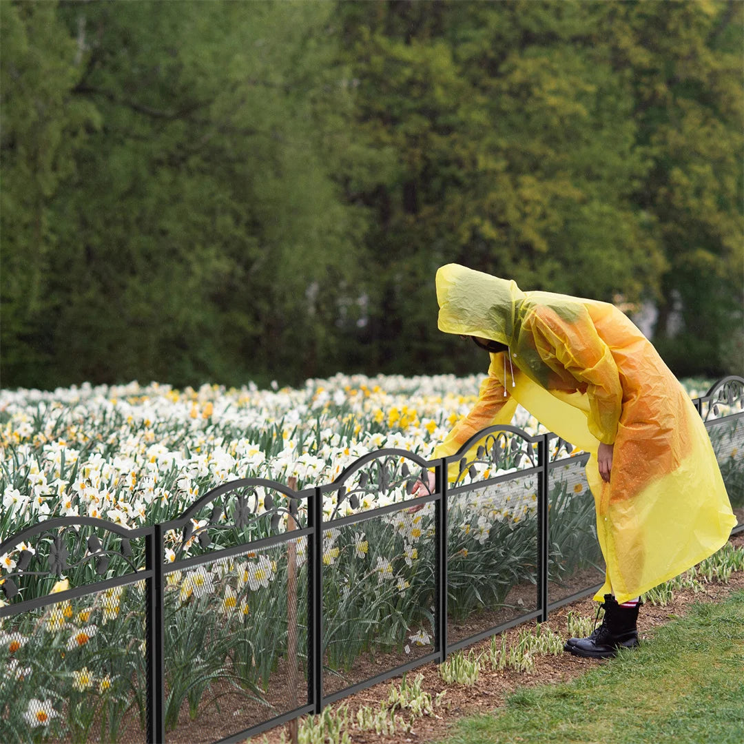 5Pcs Black Metal Dog Fence Animal Pet Playpen Barrier Garden Fence Decorative Garden Barrier